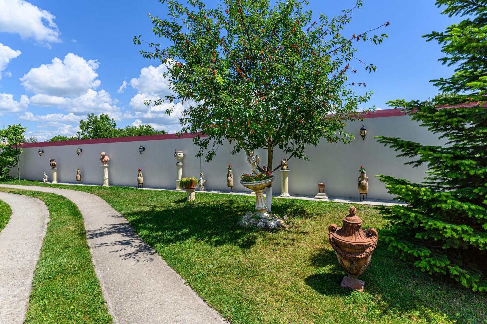 Pensiunea Roma Antica Hărman Exterior foto